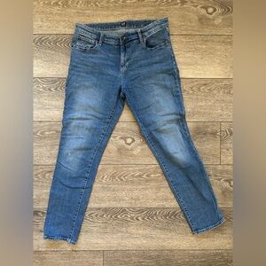 GAP  31 Regular Straight Medium Wash Blue Jeans Denim